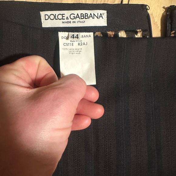 Vintage Dolce & Gabbana Virgin Wool Navy Pencil Skirt- mint condition - Picture 4 of 7